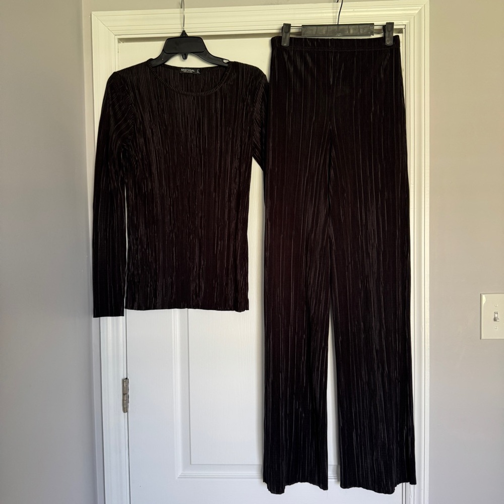 Ribbed long sleeve top and pants co-ord set